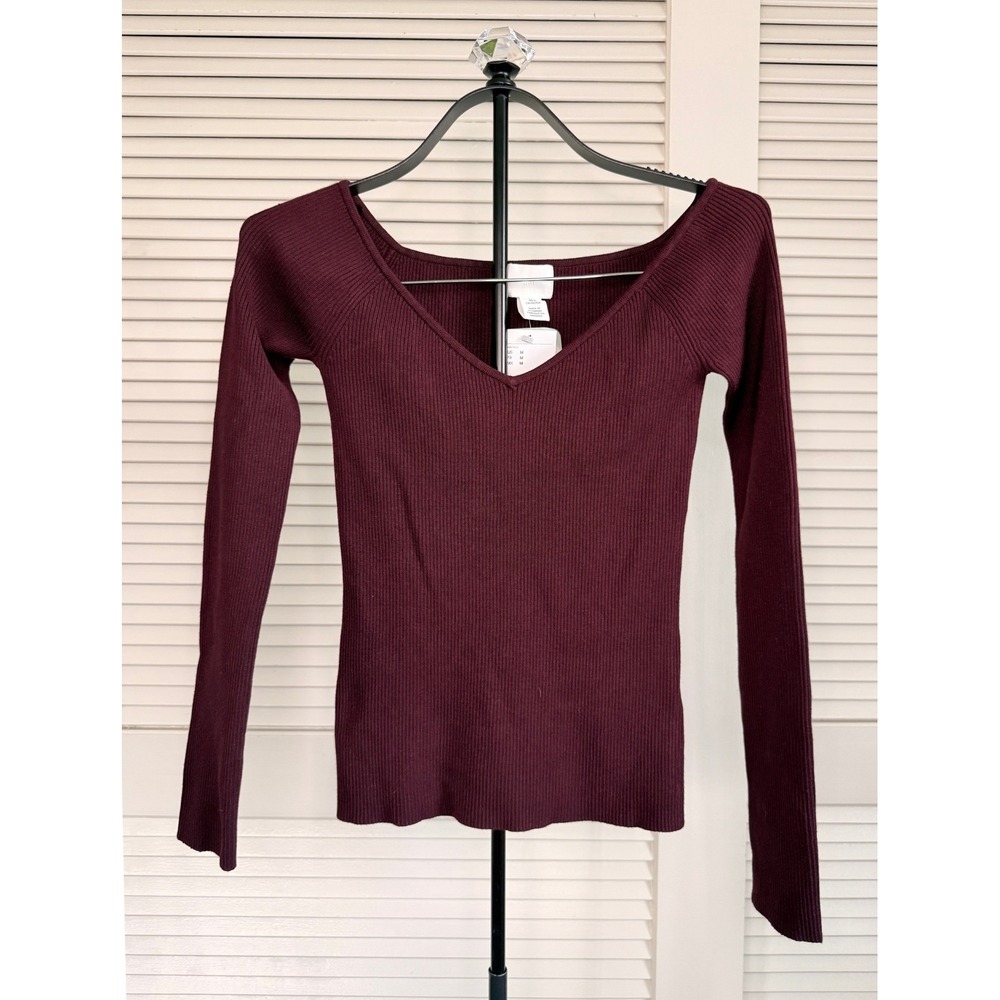 Ribbed V-Neck Long Sleeve Top Burgundy Knit Sweater Size M NWT  BY H&M